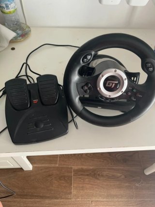 Volante GT para PS4 con Pedales