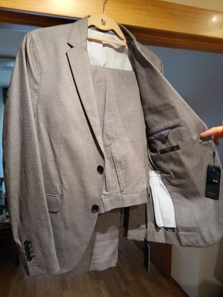 Traje de hombre gris