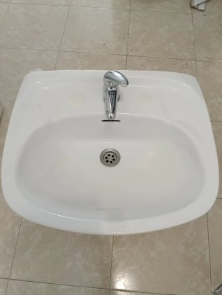 Lavabo Roca con Grifería