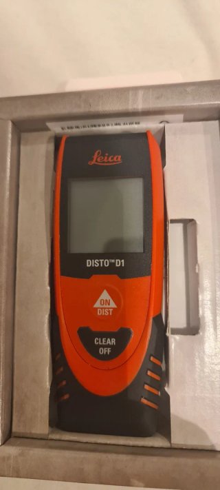 Medidor Láser Leica DISTO D1