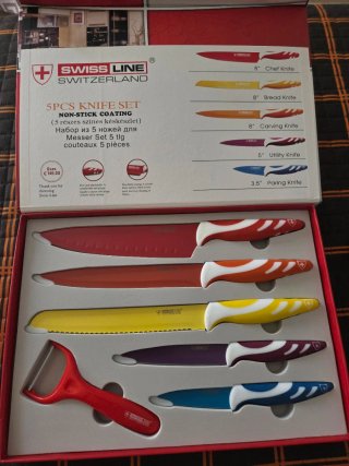 Set de 5 cuchillos de cocina + pelador de regalo.