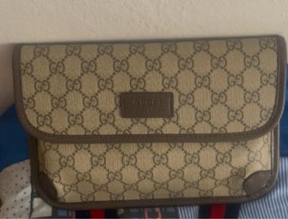 Riñonera Gucci GG Supreme