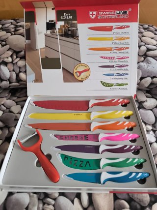 Juego Cuchillos y Pelador Swiss Line
