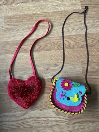 2 Bolsos Niña Corazón y Flores