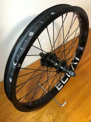 Buje Freecoaster Shadow Lhd y Aro Eclat BMX