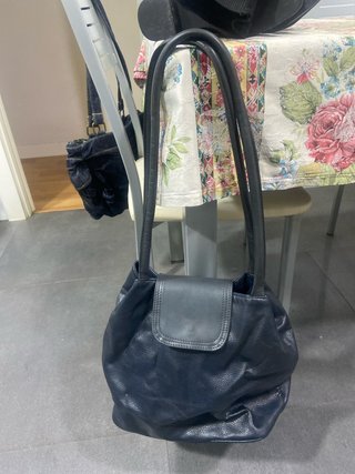 Bolso de hombro de cuero azul