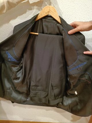 Traje de hombre Bershka negro