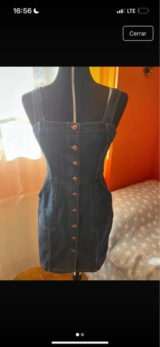 Vestido vaquero con botones