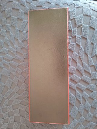Para guardar relojes.Roja