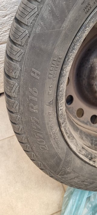 4 Ruedas de Invierno 205/55 R16 con Llantas