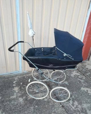 Carro de bebé Arrué antiguo Reborn