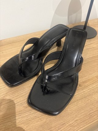 Sandalias negras tacón cuadrado talla 37