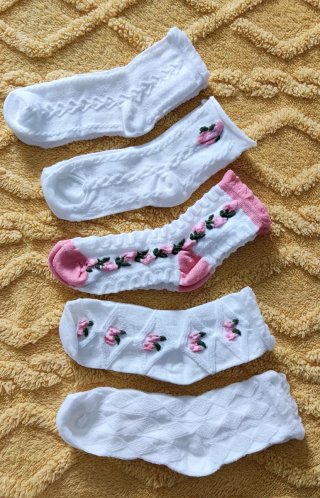 Pack de 5 calcetines blancos y rosas floral niña