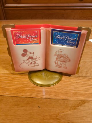 Trivial Pursuit Disney Juego de Mesa Familiar