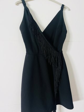 Mono tirantes negro con flecos
