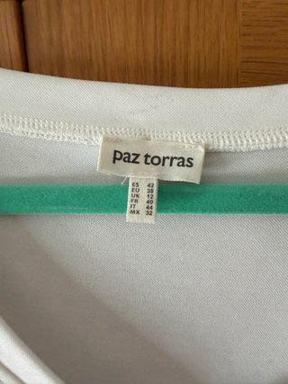 Camiseta Blanca Paz Torras Escote V