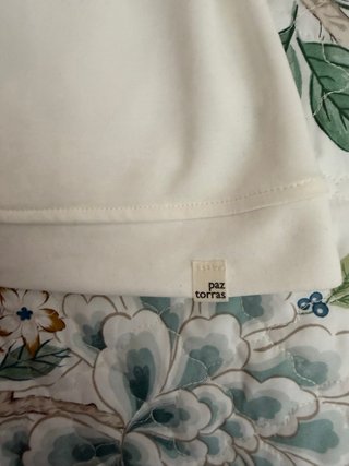 Camiseta Blanca Paz Torras Escote V