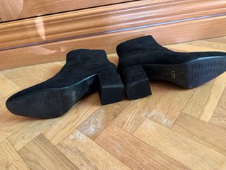 Botines de ante negros Zara