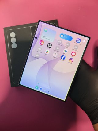 Samsung Galaxy Z Fold 8
