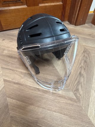 Casco de Hockey Sitka Negro