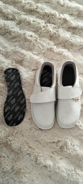 Zapatos sanitarios blancos para mujer