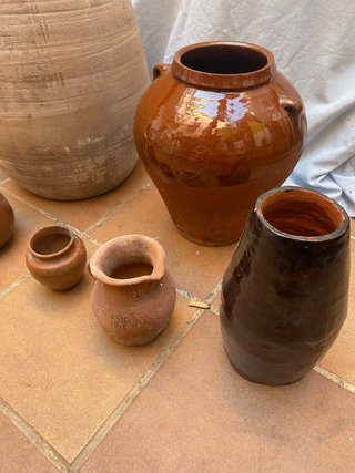 Lote de 8 Tinajas y Vasijas de Barro