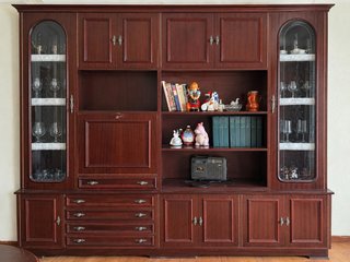 Mueble de Salón de Madera Color Caoba