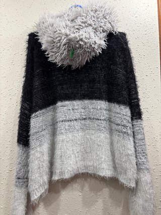 Jersey de punto Stradivarius + bufanda Benetton