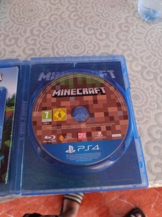 Minecraft PS4 VR compatibile