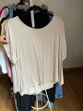 Camiseta Beige de Manga Corta