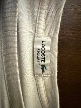 Maglietta Lacoste bianca con coccodrillo