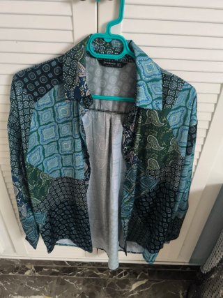 Camisa Stradivarius Estampada Talla M