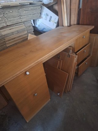 Escritorio de Madera Maciza