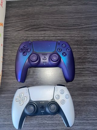 Consola Sony PlayStation 5 con 2 mandos
