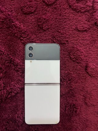 Samsung Galaxy Z Flip4 Bianco/Crema