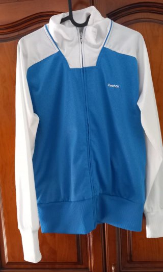 Chaqueta deportiva Reebok azul y blanca Talla L