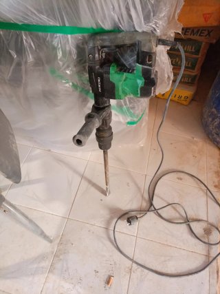 Martillo Demoledor HIKOKI + Maletín