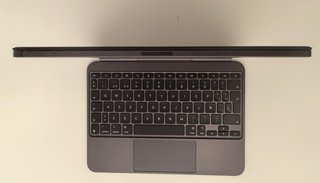 iPad Pro 11 M4 256GB + Magic Keyboard
