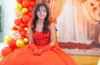 Vestido de Quinceañera Rojo incluye zapatos corona