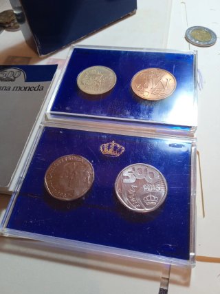 Estuche Monedas 500 Pesetas sin las dos de PLATA