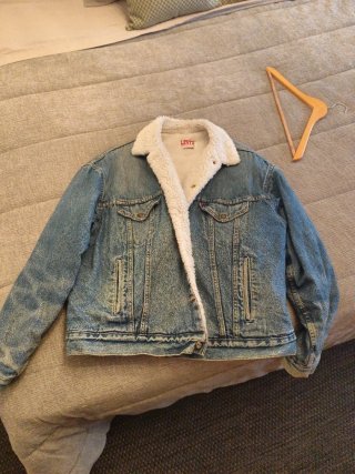 Cazadora Levi's Vintage con Borrego
