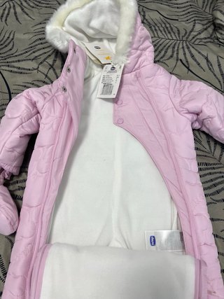 Traje de nieve rosa para bebé de la marca chicco
