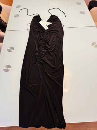 Vestido negro Zara