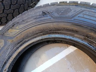 Neumático Goodyear Vector 4Seasons Cargo 215/75/16