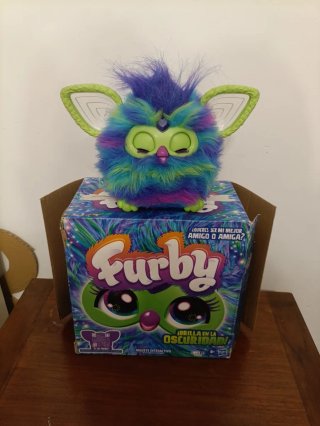 Furby Interactivo con Caja