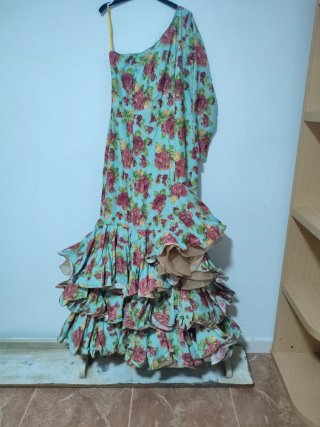 Traje Flamenca Volantes Estampado Flores