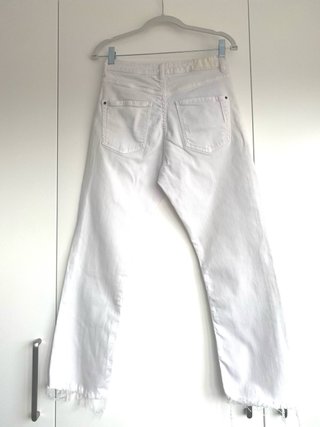 Jeans Zara Crop tiro medio blanco Talla 40