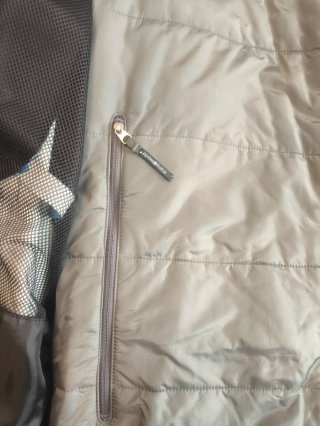 Cazadora Azul goretex. Cortavientos interior.