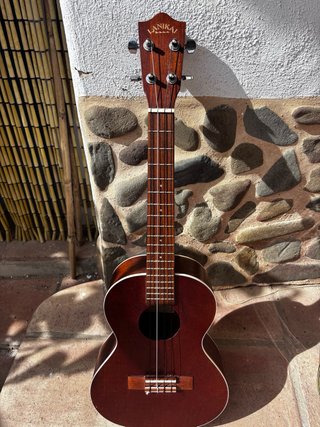 Ukulele tenore Lanikai LU-21T Caoba