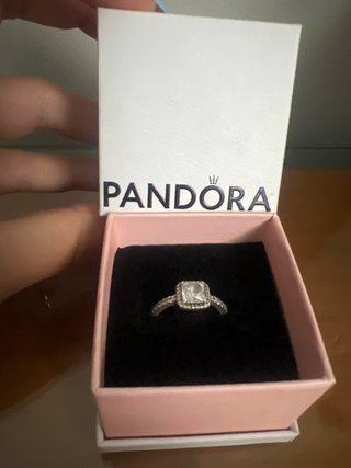 Anillo Pandora la talla es la mas chica que hay